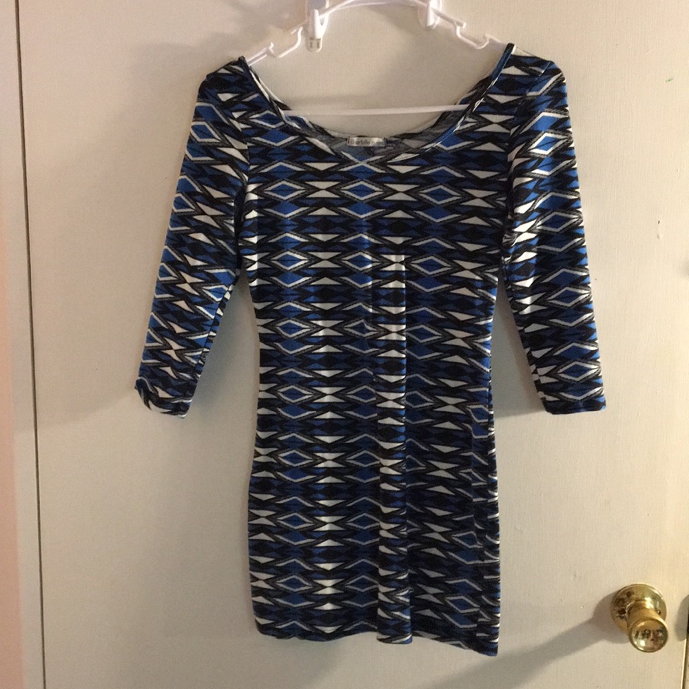 Woman’s quarter sleeve dress